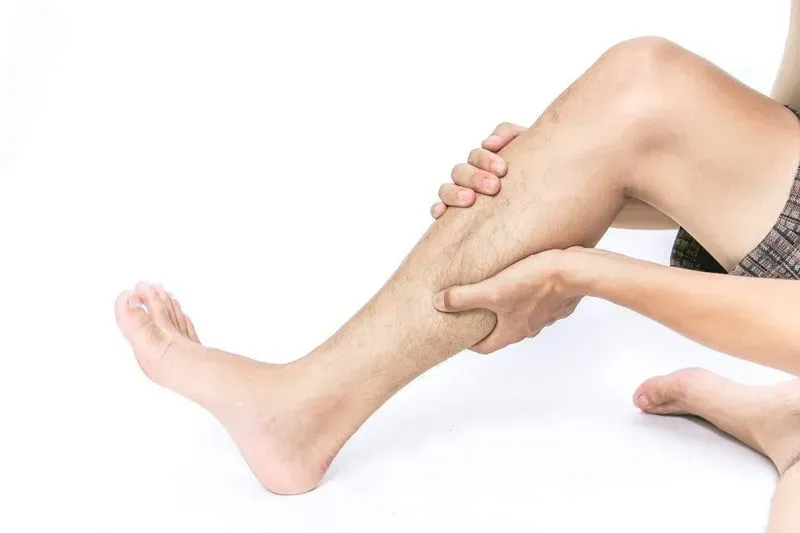 Спазмы мышц ног