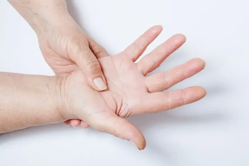Что принимать при онемении пальцев рук